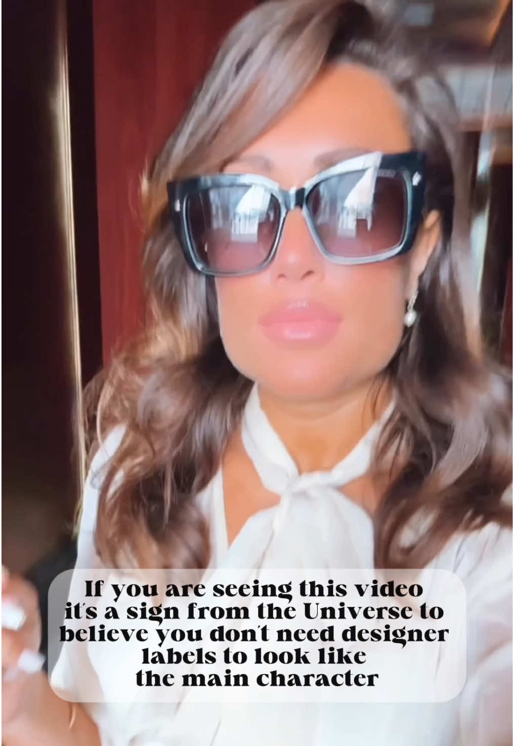 Too often we’re told that looking stylish means spending hundreds, or that “chic” is reserved for luxury labels. But here’s the truth: style is not about the label, it’s about how you feel when you put something on.  Confidence is your best accessory, and it’s always free. 💃 On this page, I’m sharing how to build outfits that look polished, elevated, and chic..all while staying under €100. Because style shouldn’t be intimidating, it should be accessible. If you’ve ever wished you could look expensive without draining your bank account, this space is for you. 🌟 Follow for affordable outfit ideas, styling tips, and daily reminders to show up as the best version of yourself. Together we’re proving that chic is a mindset, not a price point. ✨ #affordablefashion #motivation #fyp #confidence #fashionhacks 