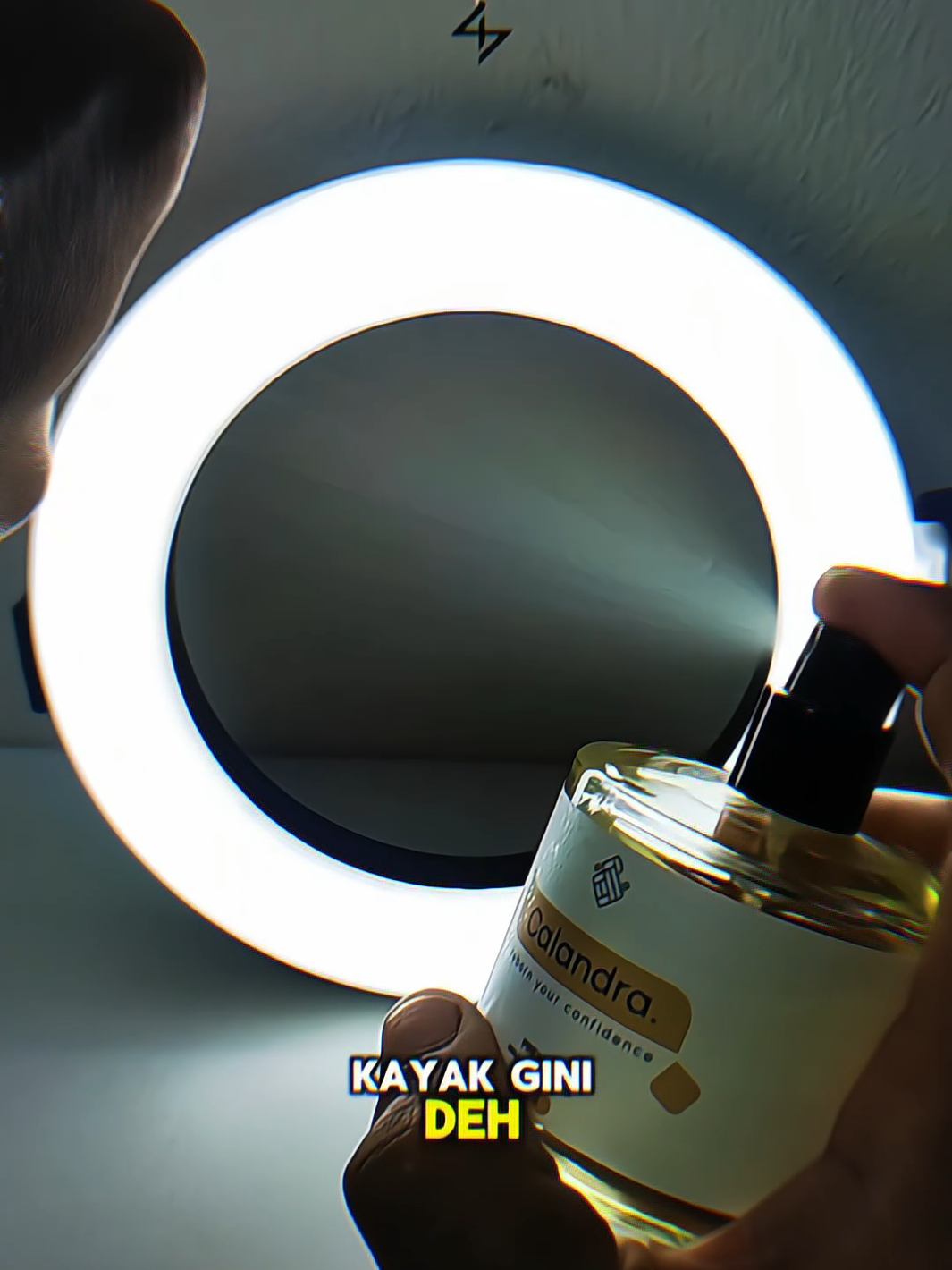langsung saja parfum buat cewek cewek rekomend mas @ade geyz, andinskin yang calandra 🫵🥰🔥 #set1awanade #parfum #parfumviral #parfumcewek #parfumereccomended 