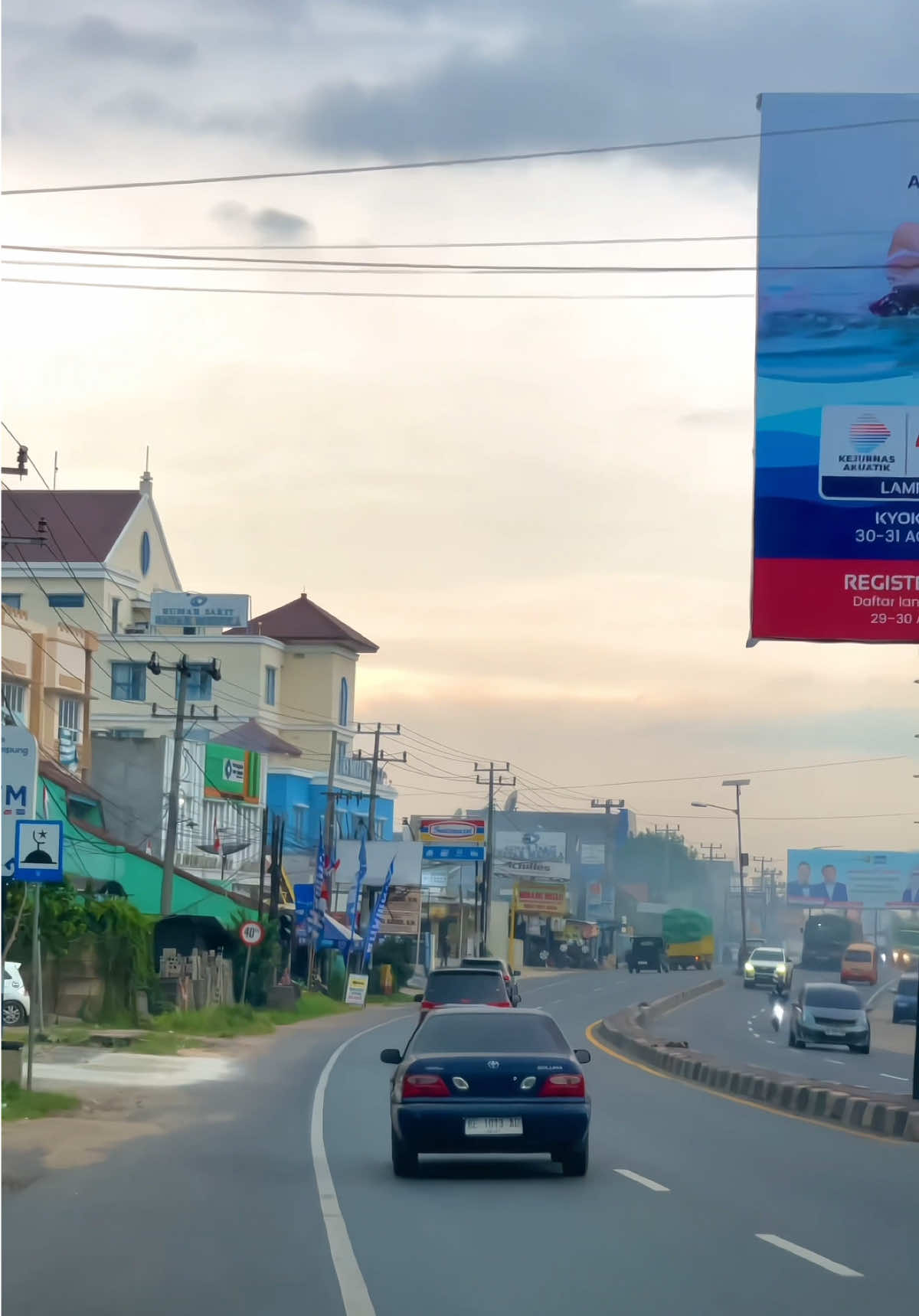 Jalan Raya natar, bagian dari Jalan Lintas Sumatera yang terletak di Kecamatan Natar, Kabupaten Lampung Selatan 😊 #lampungselatan #lampung #lampungtiktok 