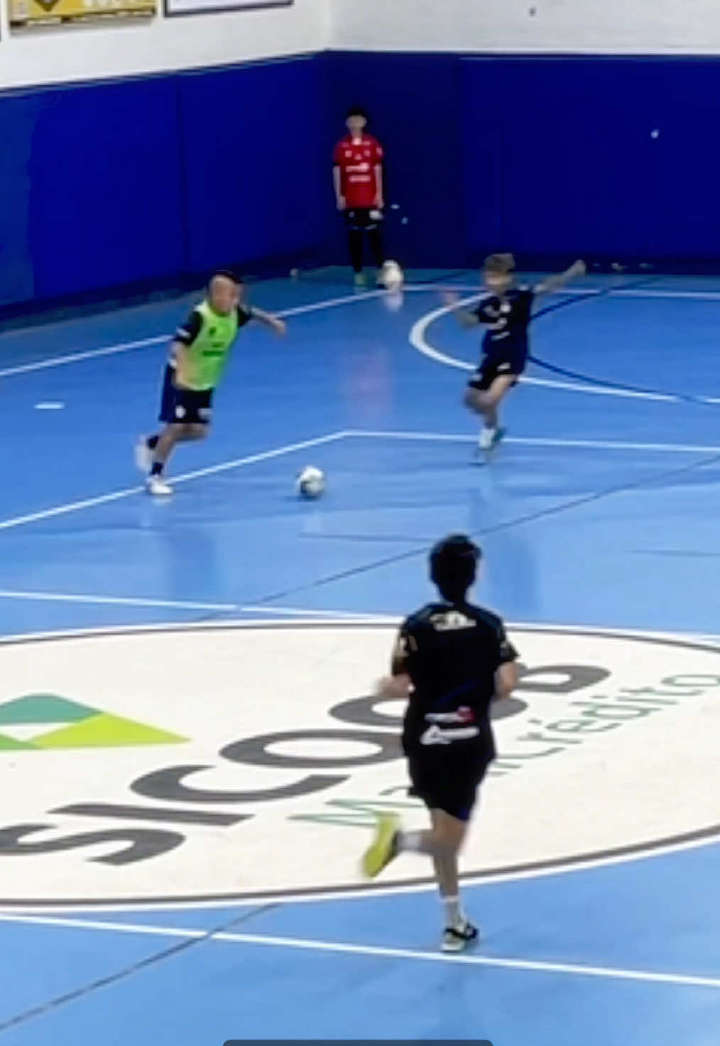 “Hoje me sinto feliz e grato por tudo que aprendi com a professora Ademar.”