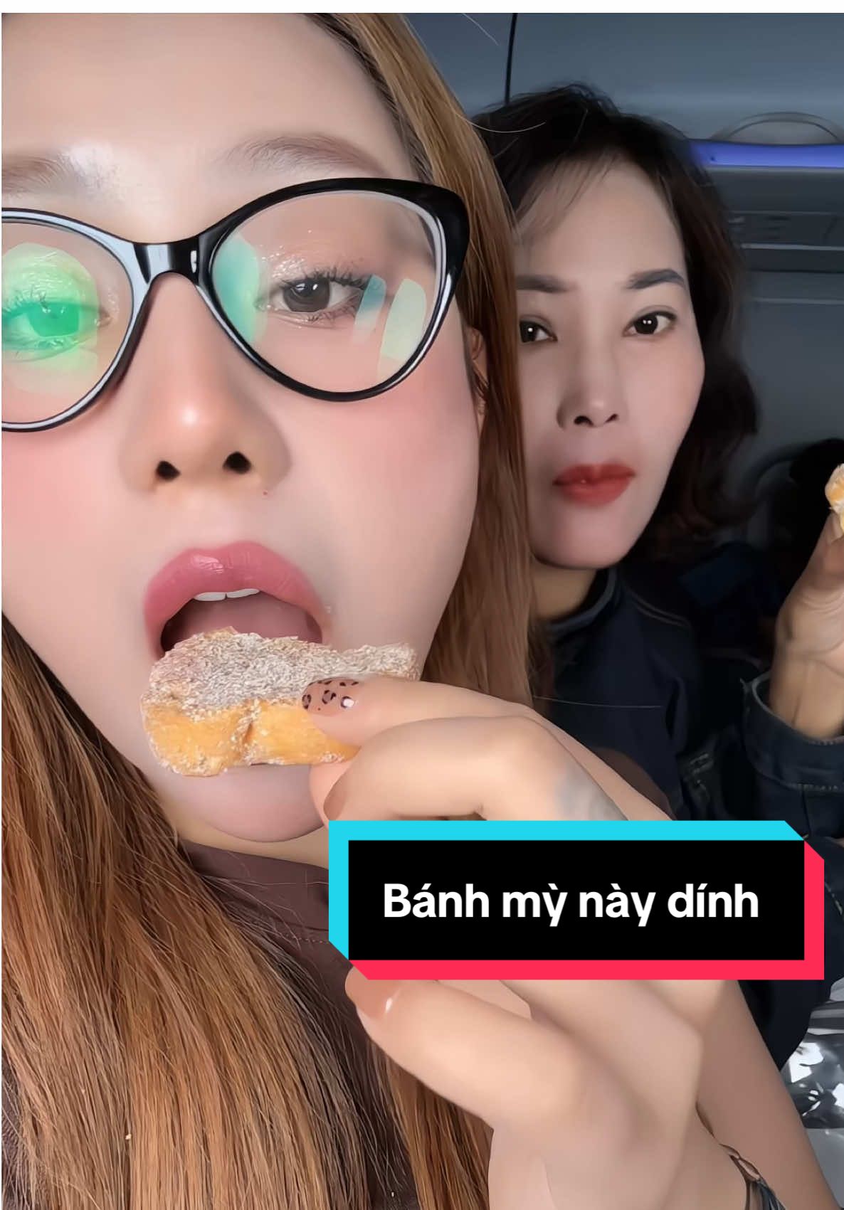 Bánh mỳ caramel cafe , ăn dính quá trời dính 🥰 #banhmy #fyp #bepmeem #banhmi 