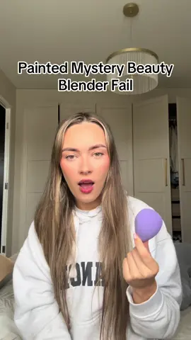 Did i order the wrong thing?? 😭😭😭 #fail #paintedbeautyblender #painted #jamescharles #beautyblender  @James Charles 