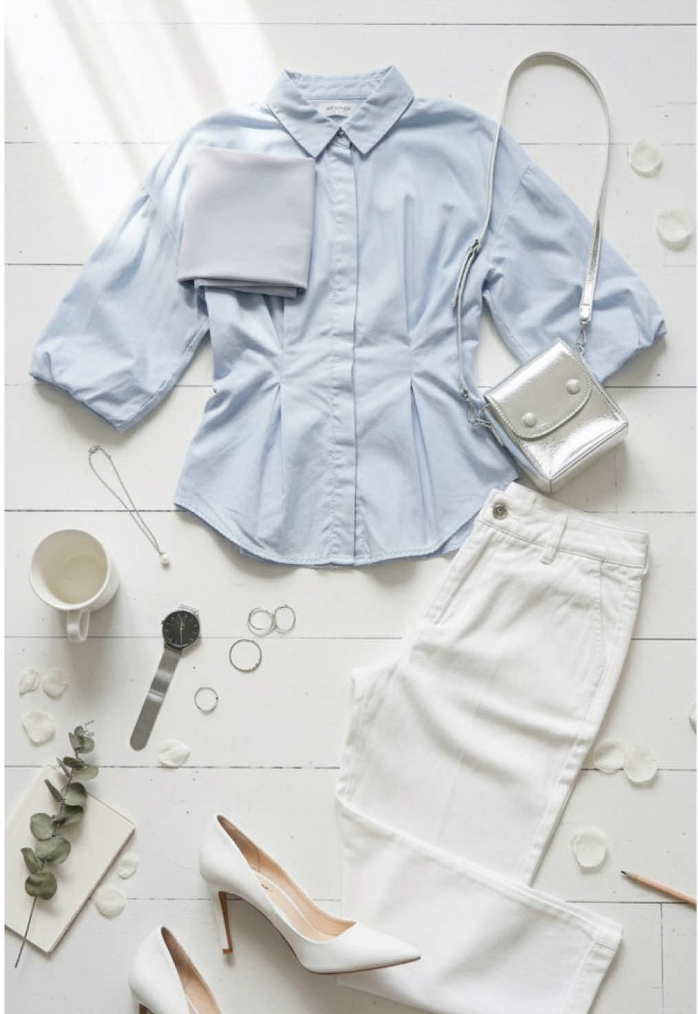 Senin pagi dengan sentuhan warna biru yang tenang. #OOTD #Flatlay #MinimalistStyle #WhiteOutfit #Blouse        