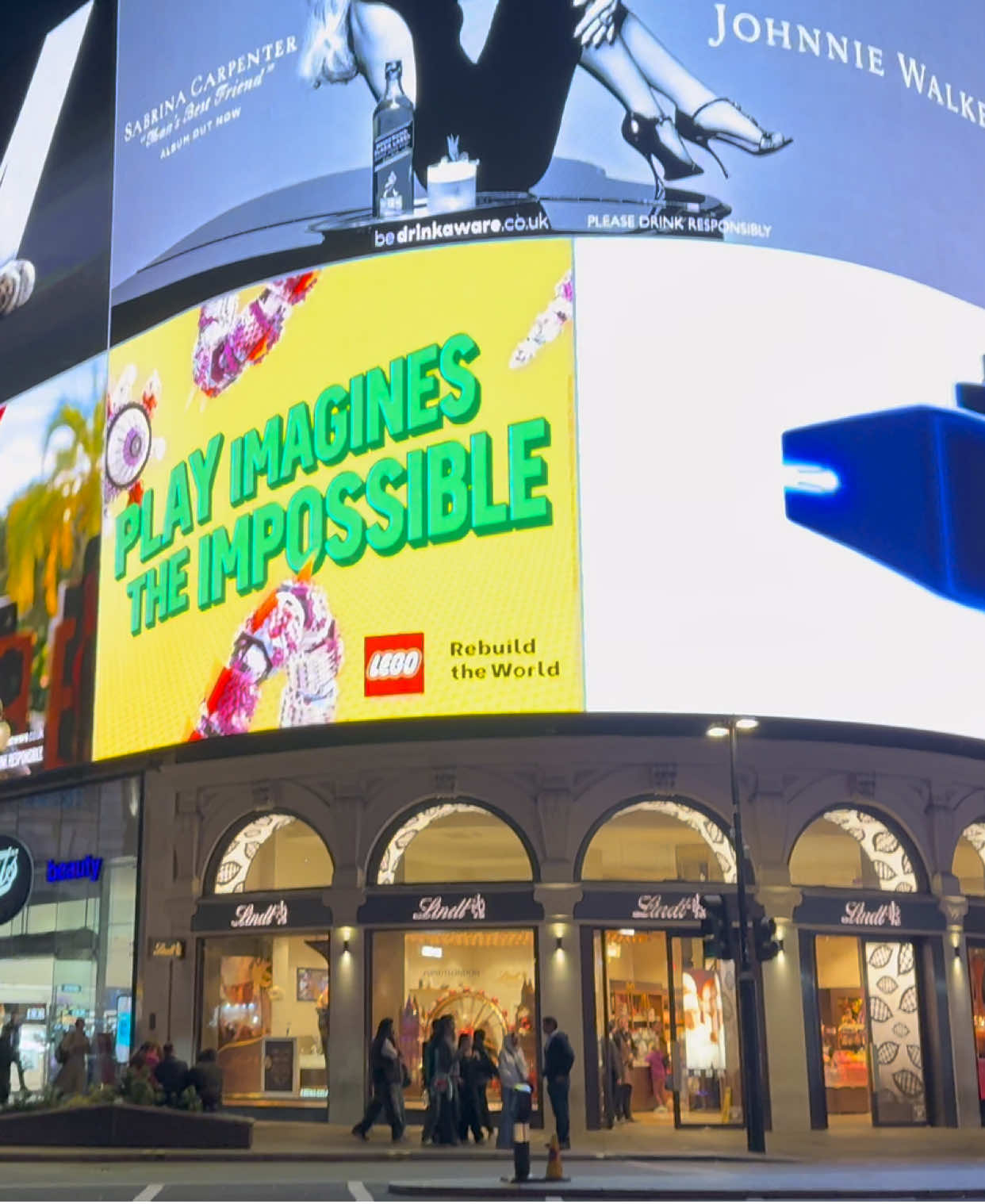 walk in piccadilly circus london #walkinstreet #londonlife #oxfordstreet #walkinlondon #viral_video 
