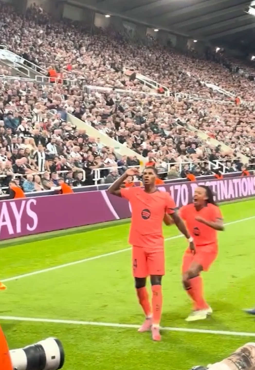 Marcus Rashford’s rocket vs. Newcastle United 🔥 (via @preslavm)  #MarcusRashford #football #Soccer #futbol #espnsocial 