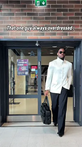 « this is casual »