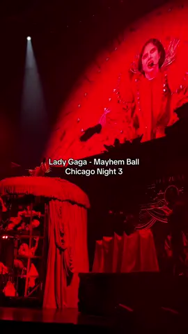@ladygaga the performer that you are mother monster 🥲🖤✨ #ladygaga #mayhemball #mayhemballtour #chicago #littlemonsters 