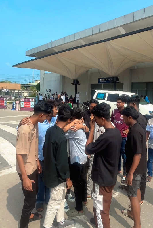 বন্ধুত্বের শূন্যতায় তখনই বুঝা যায় বন্ধু যখন প্রবাসে চলে যায় 🥺 . . #fyppppppppppppppppppppppp #foryou #views #byfriend #like @🕸️_Ꭲᴀɴᴊɪᴍ_🕸️ @M🚩 @T 🚩 @MD AMIR HAMZA @🦋-★𝐒𝐌𝐢𝐥𝐄-𝐊𝐢𝐧𝐠★-🦋 @$ RS NAHID $ @𝐍𝐢𝐫𝐨𝐛 🔞 