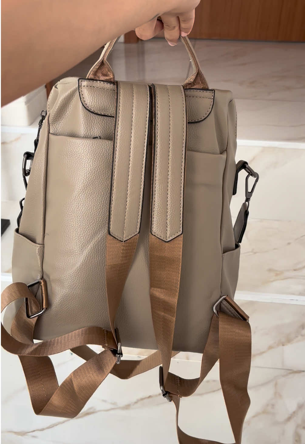 Encontrei a bolsa/mochila perfeita 😍  #tiktokshop #bolsa #mochila 