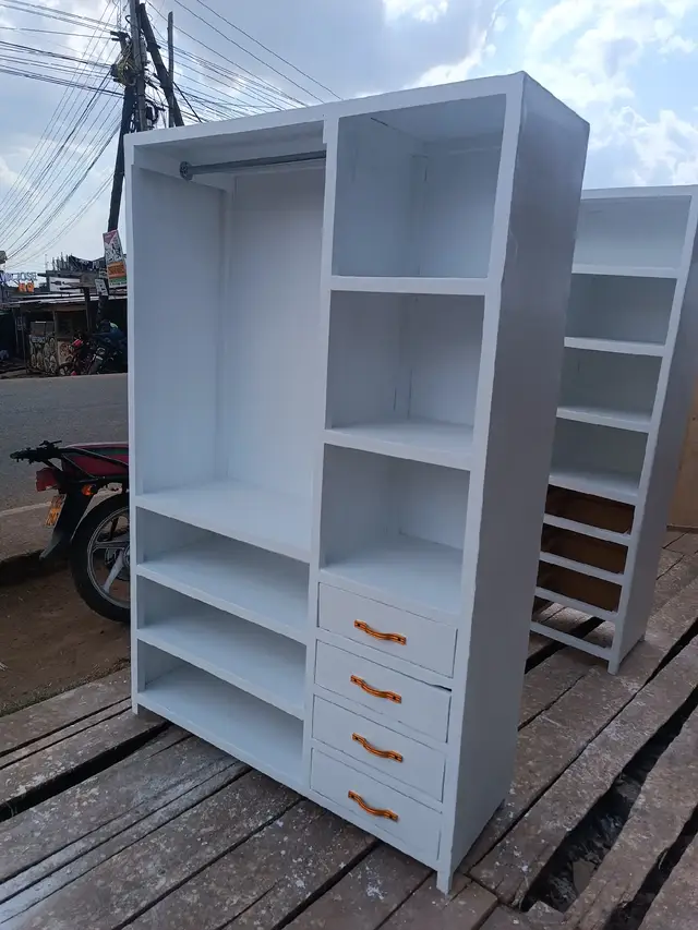 #thikaroad #kenyanmom  #kenyanfurniture #wardrobe #kenyanfurniture 