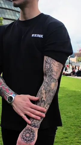 A tattoo sleeve that lasts weeks instead of forever… #temporarytattoo #ezink #faketattoo #tattoostyle #tattooinspo 