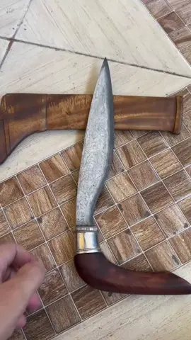 Suatu Cerita yg akan menjadi kenangan, seakan berjalan melintas ruang dan waktu. mungkin kisahmu telah berakhir, tetapi ceritamu akan selalu dikenang.. #salambudaya #badik #panjarungang #pasolle #rasmakassar 