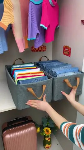 📦 Organização prática e eficiente! Esse kit com 6 caixas organizadoras dobráveis é perfeito para manter tudo no lugar: ✅ Estrutura resistente e dobrável ✅ Ideal para roupas, gavetas e armários ✅ Mantém tudo organizado e fácil de achar ✅ Salva espaço quando não estiver em uso #organizadores #caixasorganizadoras #utilidadedomestica #achadinhosshopee #playutilidades