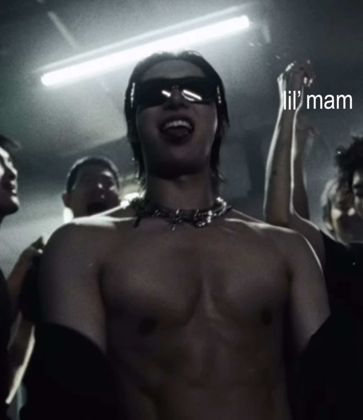 Logging off I can’t take this #mingi #roar #fixon #ateez #songmingi 