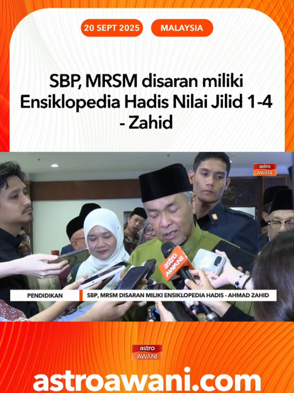 Timbalan Perdana Menteri Datuk Seri Ahmad Zahid Hamidi berkata, Ensiklopedia Hadis Nilai Jilid 1 hingga 4 bukan sahaja akan menjadi rujukan penting dalam bidang keilmuan Islam, malah akan diwajibkan untuk dimiliki oleh semua sekolah berasrama penuh di bawah Kementerian Pendidikan. #AWANInews