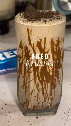 So yum 🤤 Happy Friday guys. Let’s make Oreo Krusher. It tastes EXACTLY the same 🥰 just no ice on mine, you can add on yours. Enjoy #fyp #oreokrusher #oreodessert #milkshake #icecream 