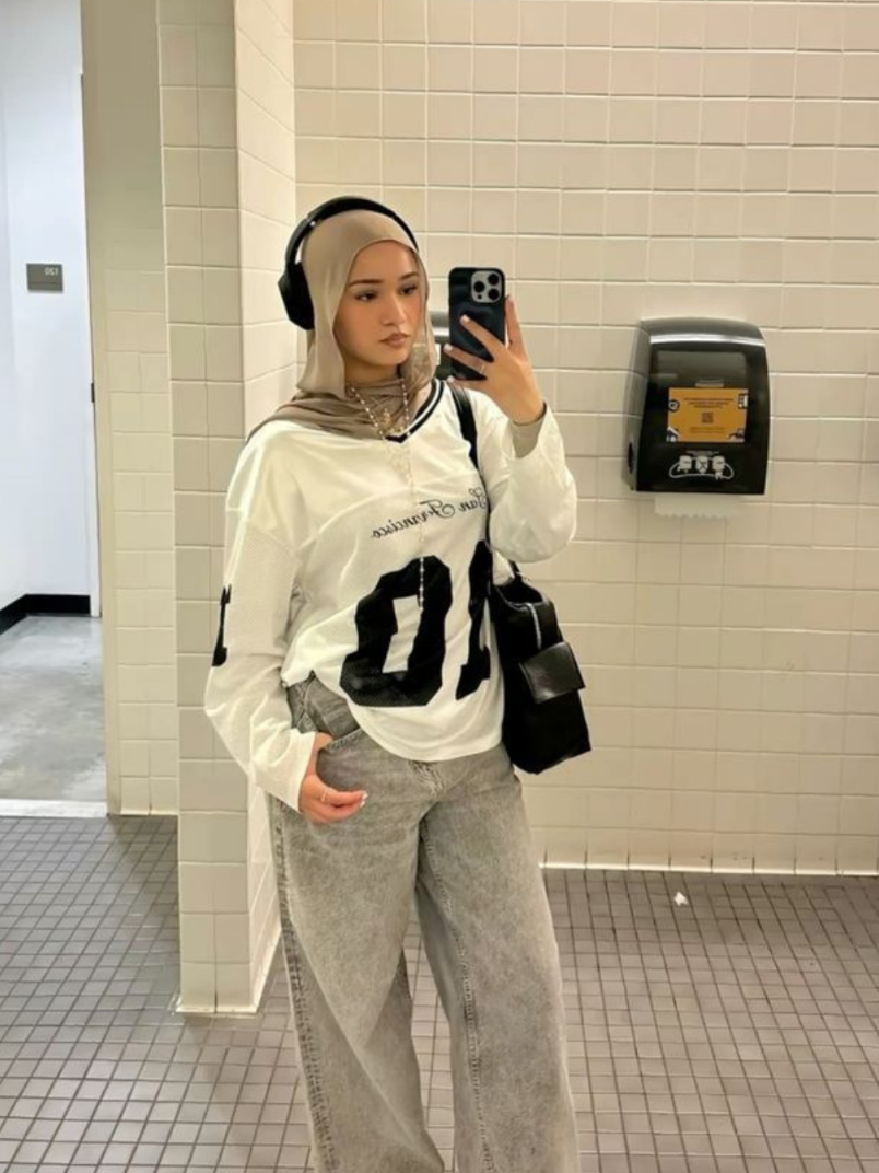 Follow + Comment for the link #fypシ゚ #viral #OOTD #hijab #modest  fashion . modest . outfit . oversized . baggy . jersey