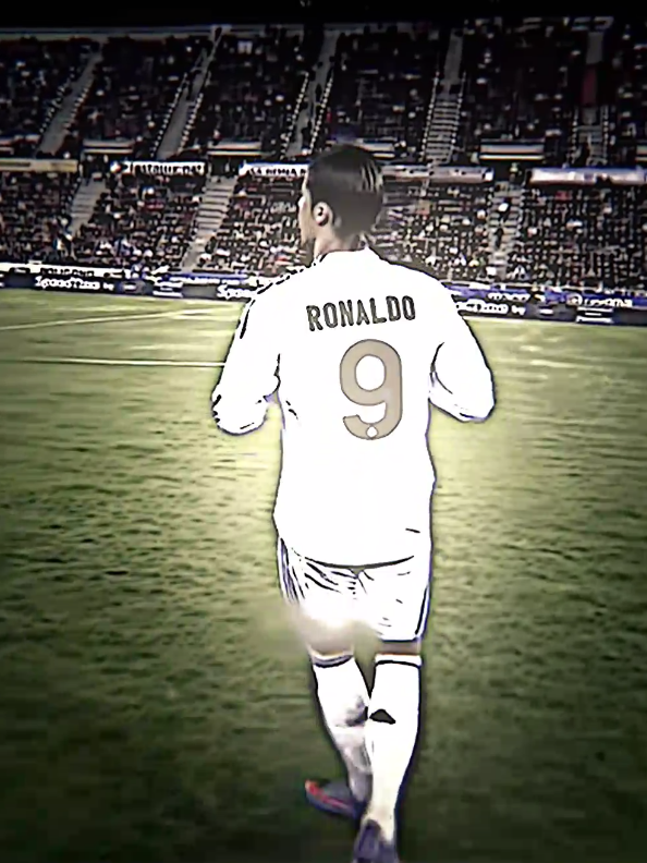 منو يعرف شكد انتهت المباراة🔥🤔 #الدون_🇵🇹🔥cr7 #سيف_كريس😮‍💨🔥 #تيم_اساطير_الدفاع_🔥👿 #صاروخخخخخ☠️ماديرا🚀🔥 #تصميم_فيديوهات🎶🎤🎬 