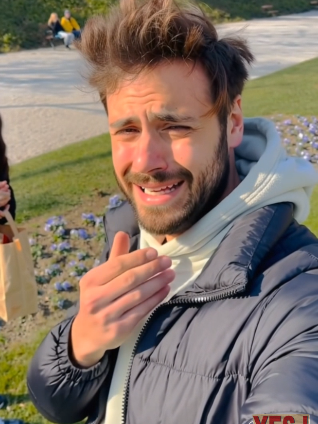 i thought no one loves me anymore 😞 message me now #hauserstjepan #stjepanhauser #hausercello #crying 