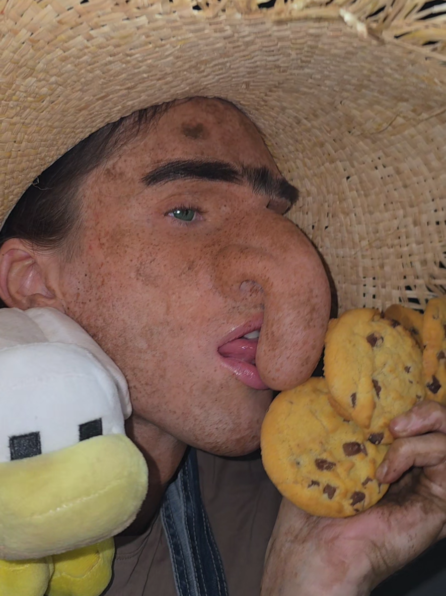 Dinner is served! #sugaronmytongue #fyp #sfxmakeup  #trending #cosplay 