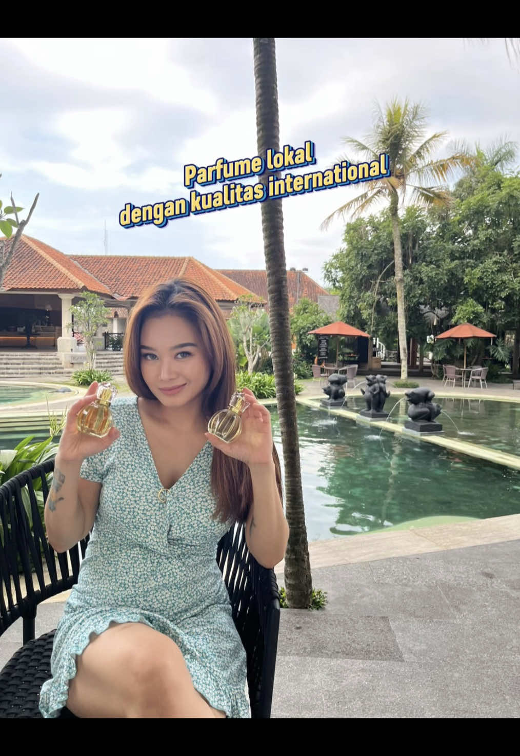 Jadilah versi terbaik dirimu dengan aroma khas dari @shem.parfume.  Parfume yg memiliki ketahanan hingga 12 jam wajib kamu miliki, dengan aroma mewah dan intens, cocok banget buat kamu yg ingin tampil elegant. Yuk pilih aroma sesuai karaktermu, bisa cek instagram @SHEM EXTRAIT DE PARFUM dan kunjungi pamerannya. #parfumelokal  #extraitdeparfum  #fyp 