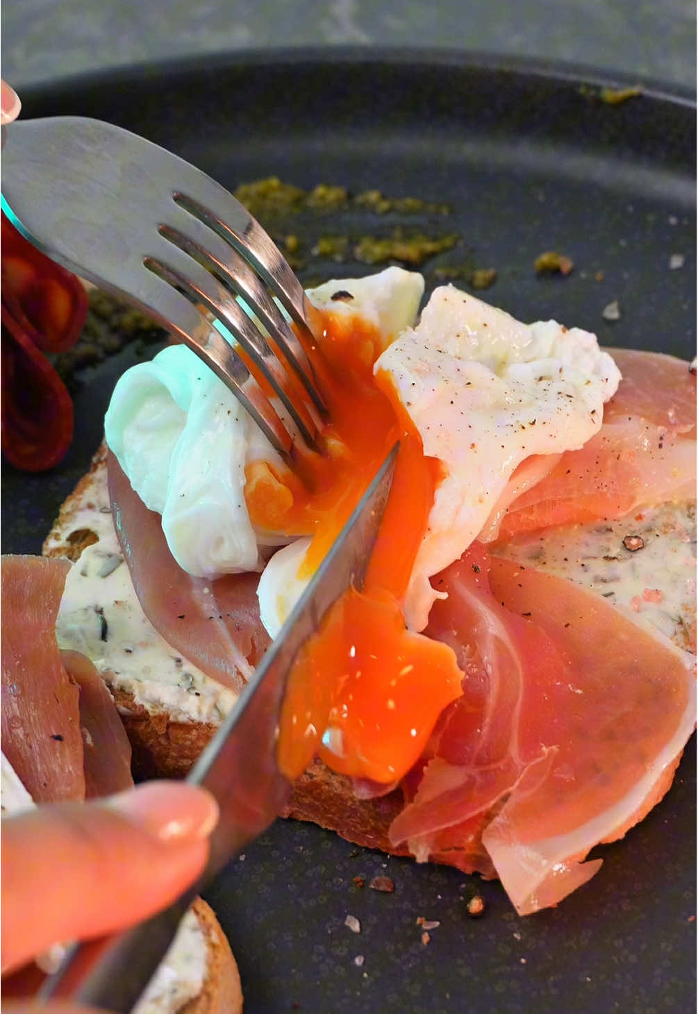 ElPozo este un brand alimentar spaniol cu peste 60 de ani de tradiție, renumit pentru produsele sale de înaltă calitate.  Toate produsele sunt fără gluten, potrivite pentru un stil de viață sănătos. Găsești produsele ElPozo în Profi sau Selgros, așa ca nu ezita să le încerci. #ElPozoRomania #Spaniainfarcurie 