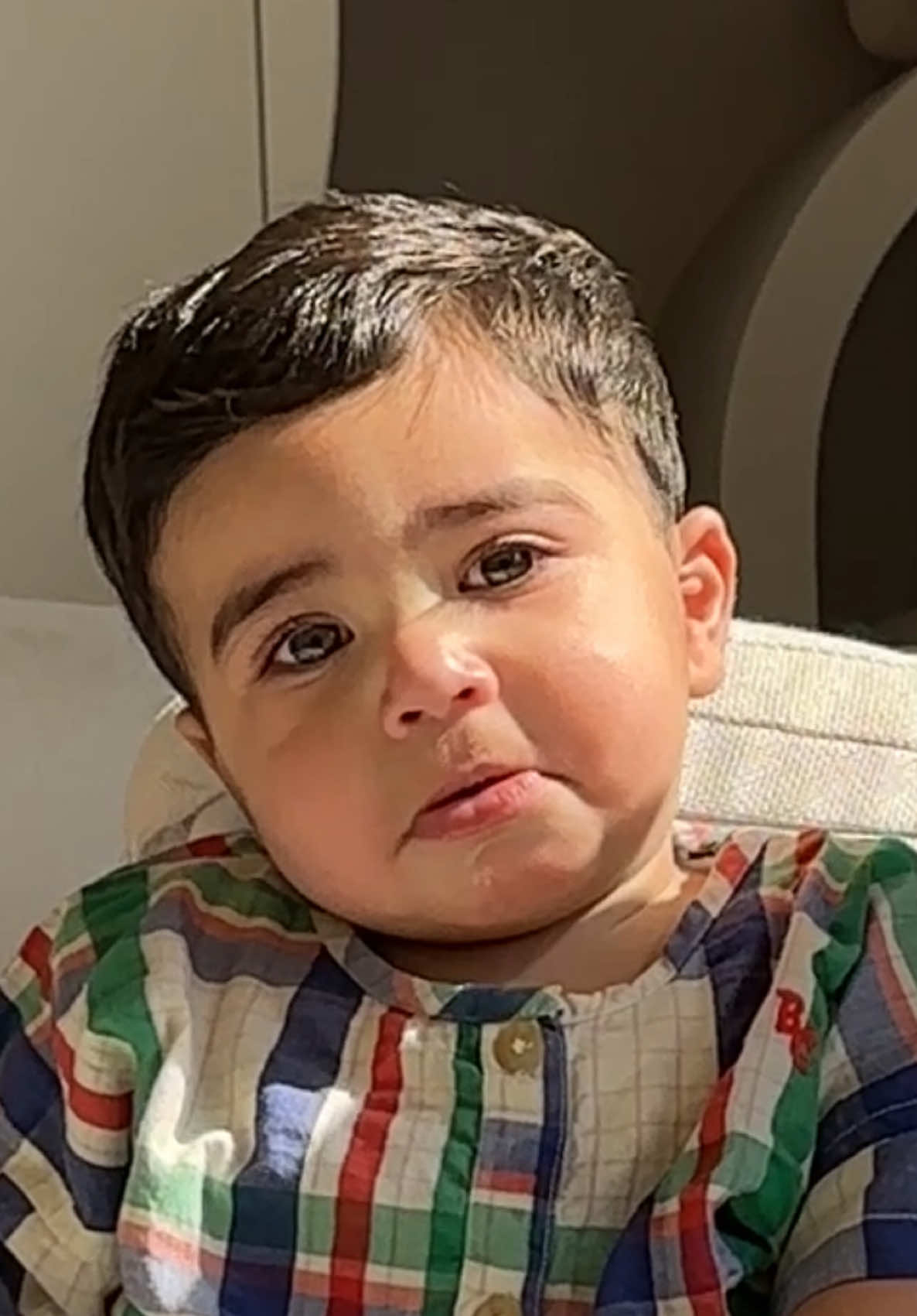 يوم يحبها ويوم ما يبيني اقولها موريب 😢🩵 #عقيل_الرئيسي #فرح_الهادي #ادم_الرئيسي #نوح_الرئيسي #عائلتي 