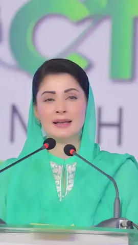 ایک وقت وہ بھی تھا جب ایک وزیراعظم کو الٹی سیدھی حرکتوں پر جہاز سے اتار کر واپس بھیج دیا جاتا تھا، اور آج نواز شریف کا بھائی شہباز شریف وزیراعظم ہے کہ جیسے ہی اس کا جہاز سعودی فضاؤں میں داخل ہوا تو سعودی جنگی طیاروں نے سلامی دی #ChiefMinisterPunjab  #MaryamNawazSharif  #fypviral #cmpunjab 