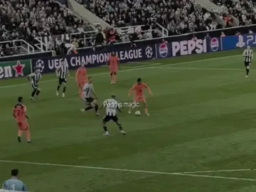 Pedri is magic. #fyp #foryoupage #pedri #futebol 