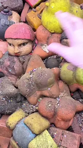 Cleaning rubber toys #clean #cleaning #cleantoys #washtoys #PatrickStar 