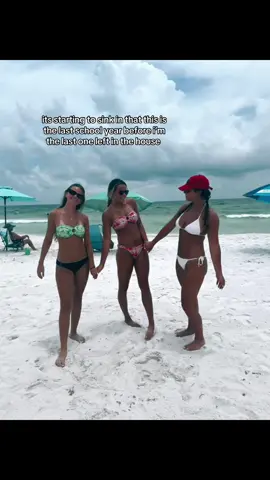 i love my sisters 🥹💝 | #fyp #dontleaveme #youngestsibling #relatable #viral 