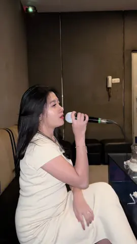 Mon maap falss, wajar bukan penyanyi🤣😢🙏🏻