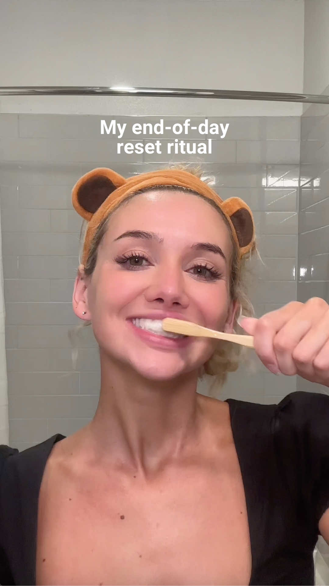 This is your reminder to take a moment to breathe and reset each day like @tatumbrooke_ We 🤍 getting to be a part of your end-of-day reset ritual.  #SelfCare  #slowliving 