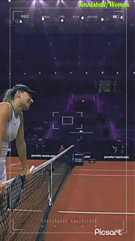 big hug and very emotional moments😥#TennisballWoman #unitedstates #sportstiktok #USA #beauty 