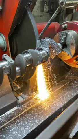 Crankshaft grinding process #mechanic#repair#tiktok#foryou#workshop 