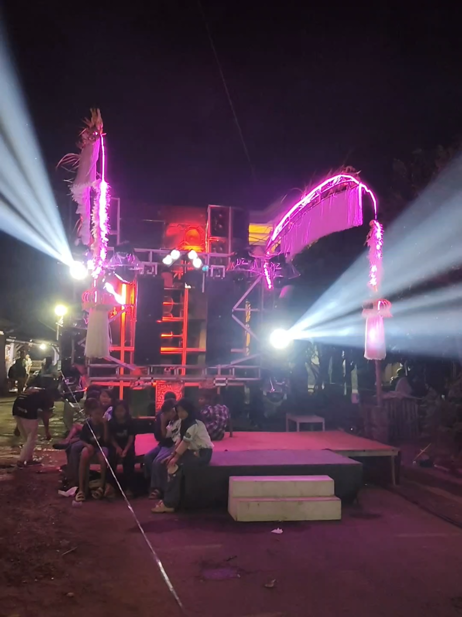 @𝐓𝐄𝐀𝐌 𝐋𝐎𝐒𝐒 pokok e helos wes. 🤣😂😂  @RONDHO JEPANG GANK @KJ AUDIO KEDIRI  #karnavalmojowarno  #karnavaljombang  #karnavalcakulkidul  #rjpaudio  #soundhoregjawatimur 