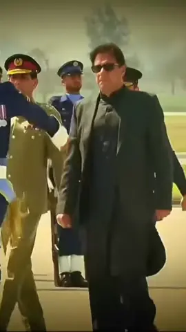 #Imran khan AURA ✔️🇵🇰# imran khan the prime minister of pakistan 🇵🇰 #History will remember Imran khan braveness #release Imran khan @imran khan 10a3#release Imran khan 