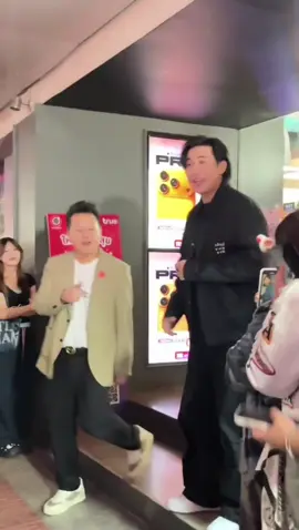 พี่หนุ่มน่ารักมาก 🥰 @Kanchai Kamnerdploy  ขอบคุณเจ้าของคลิป  cr. Skywithyou_36 #หนุ่มกรรชัย #โหนกระแส  #Truedtac5GiPhone17Pro #StayTrue  #โปรข้ามเวลา 