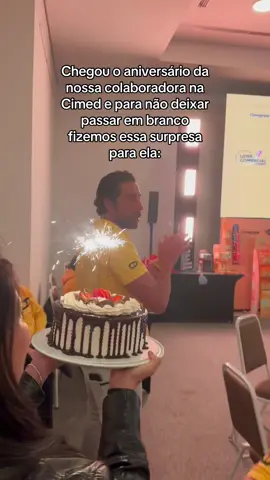 Chegou o aniversário da nossa colaboradora na Cimed #cimed #joaoadibe 