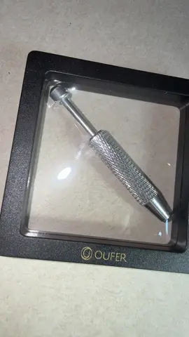 I love this tool. It helps so much with my piercings 