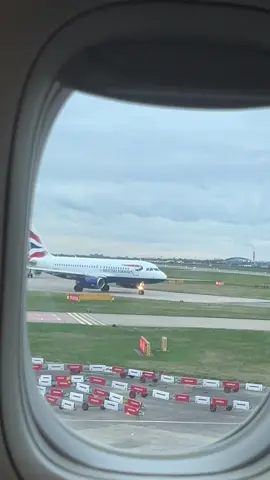 #explore #london #airport #plane #me 