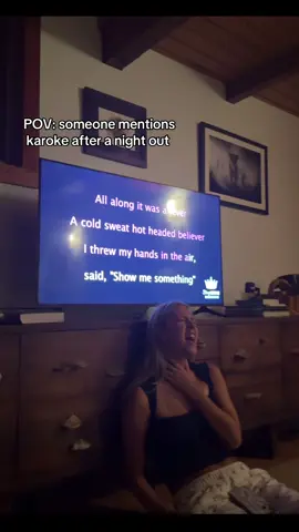 Peep my friend's beautiful commentary😊 #foryoupage #singing #karokenight #singking #foryo 