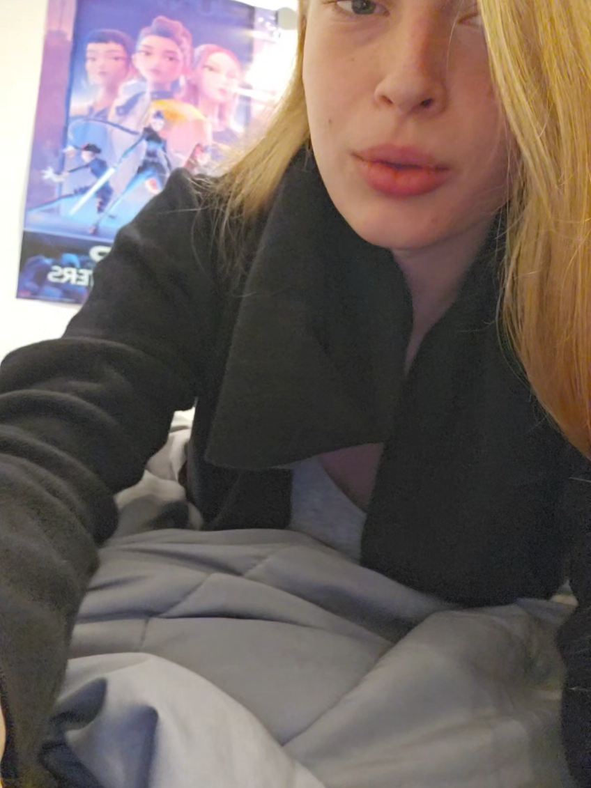 I am a... y'know... 💅 #trans 