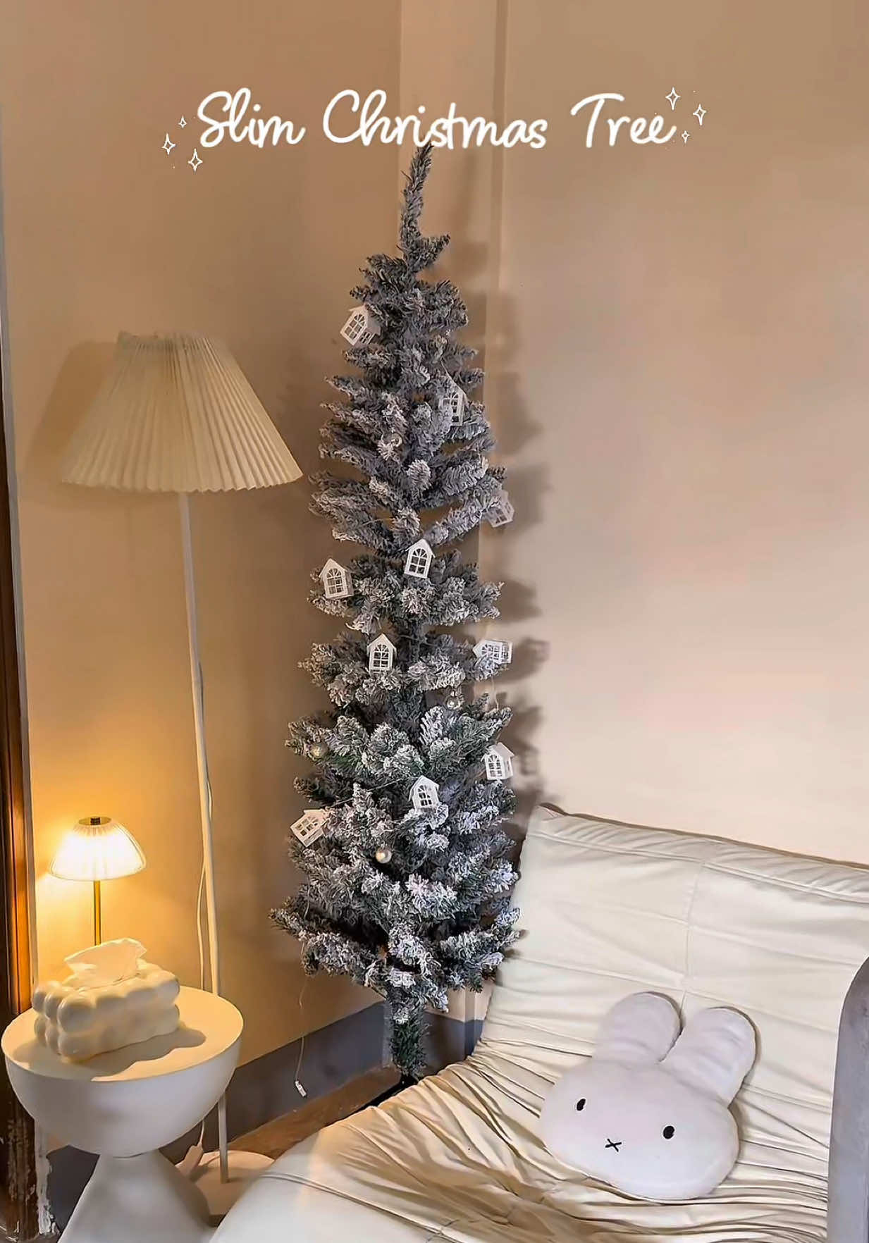 Super ganda and high quality Slim Christmas Tree. 🥺❄️☃️🎄 #slimchristmastree #slimchristmastree🎄 #snowslimchristmastree #christmastree #Christmastree 