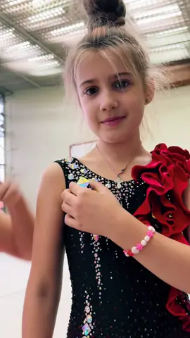 Ловим может мы не все броски, зато самые красивые #rg #rhythmicgymnastics #gymnastics #leotard #yalosgymnastics 