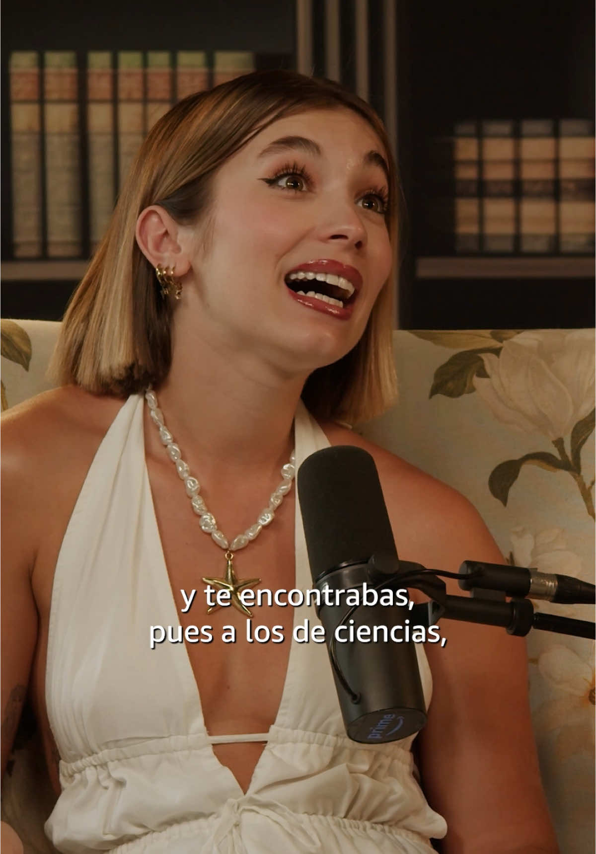 viva el bachillerato de artes y vivan los eventos canónicos por los que pasamos muchas mujeres 🫵🏻💗 si queréis ver el programa entero está en el canal de YouTube de Prime Vídeo!! 🎀