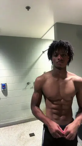 #Fitness #abs #lean #physique 💪🏾