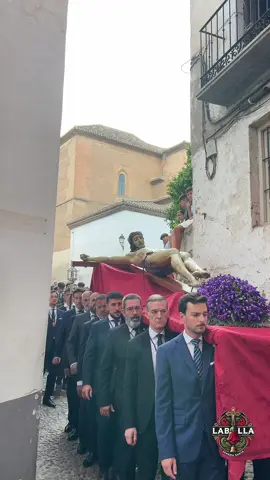 Traslado Cristo del Silencio a la Santa Iglesia Catedral #semanasanta #semanasantagranada #granada #costalero #costaleros 