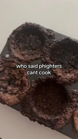 NO IM NOT FROM BLACKROCK‼️‼️‼️(THEY WERE SUPPOSED TO BE BROWNIES BUT I SOMEHOW FORGOT TO ADD FLOUR IM BEING FR) @ButIamnotLazy @👾👻*_M0RLI//Sword_*🗡️❤️ 