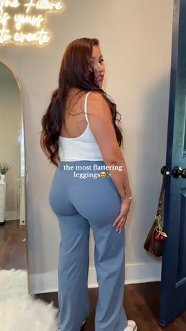 Ugh I am obsessed!! I need EVERY color!! #leggings #leggingsoftiktok #GymTok #gymoutfits 